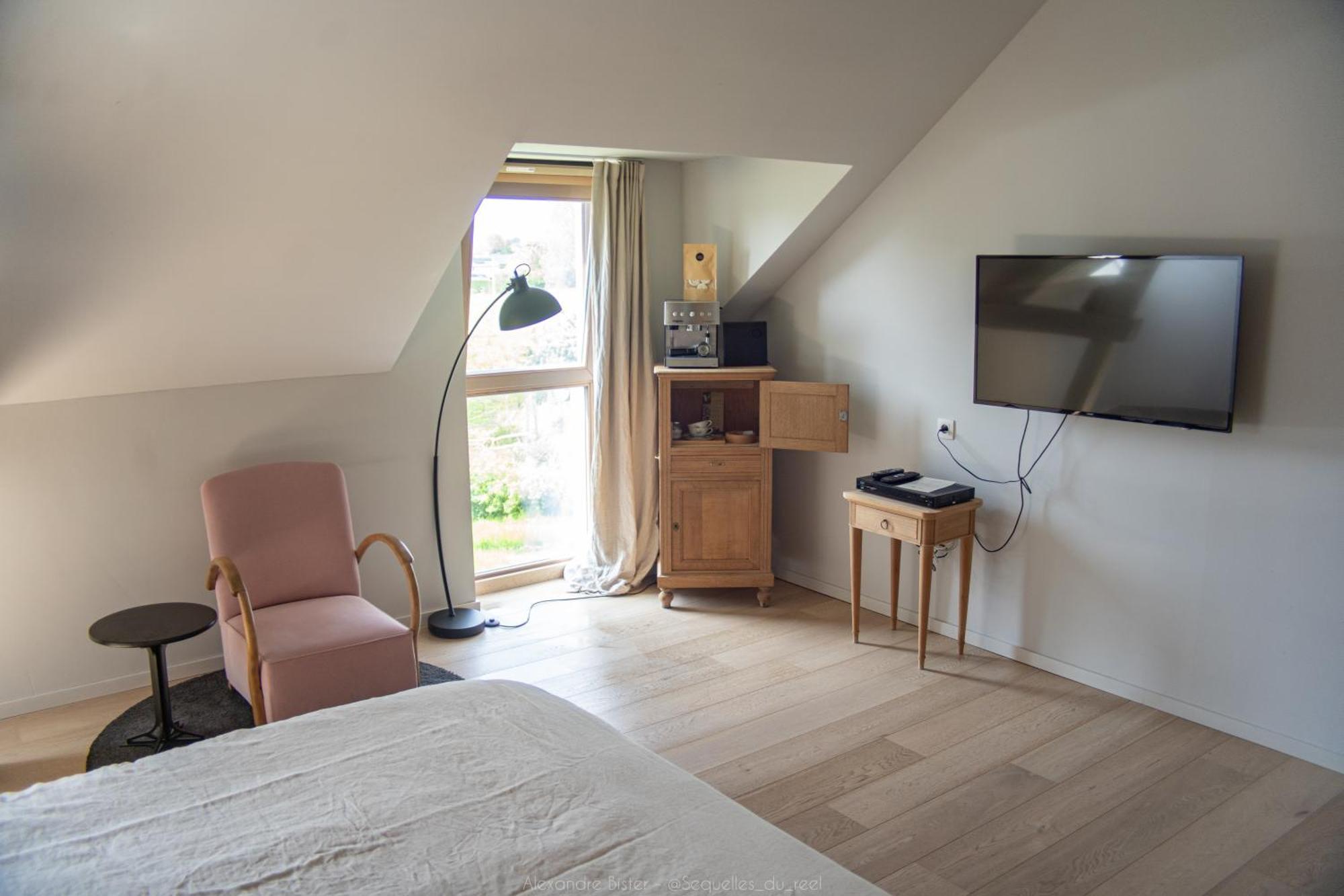 Hors-Champs Hotel Gembloers Buitenkant foto